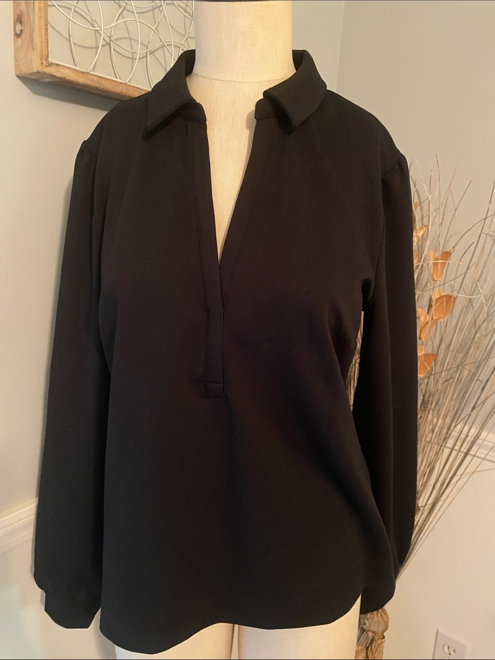 Talbots Black V-neckline Collared Blouse - Medium - Picture 2 of 16